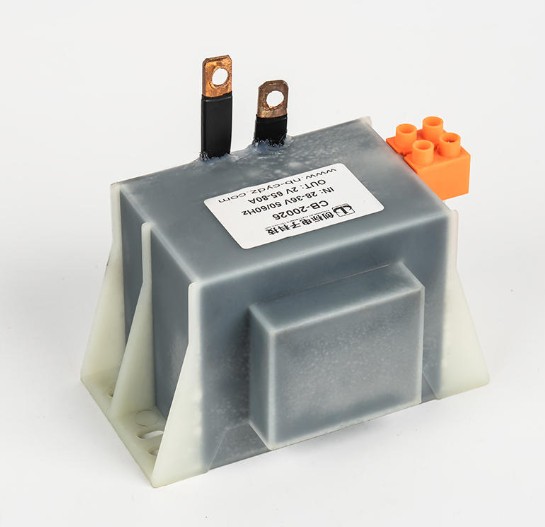 Ano ang mga pangunahing pagsasaalang-alang sa disenyo para sa pagkawala ng init sa R-Type Transformers para sa mga kapaligiran sa pag-install na may mataas na density?